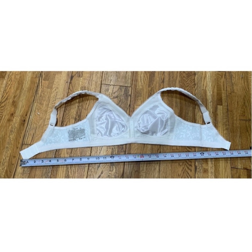 Lot of 2 Playtex 18 Hour Wireless Bra White Floral Lace Support 36B - Picture 6 of 7